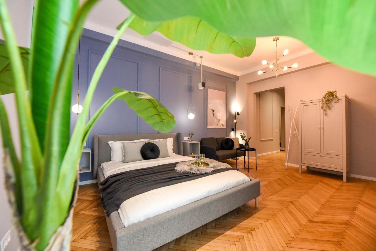 Modern Stay - Central Studios With Wall Projector Near Radisson Βουκουρέστι Εξωτερικό φωτογραφία