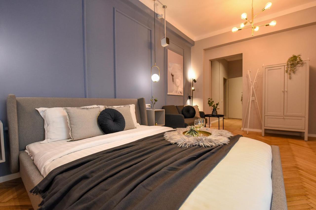 Modern Stay - Central Studios With Wall Projector Near Radisson Βουκουρέστι Εξωτερικό φωτογραφία