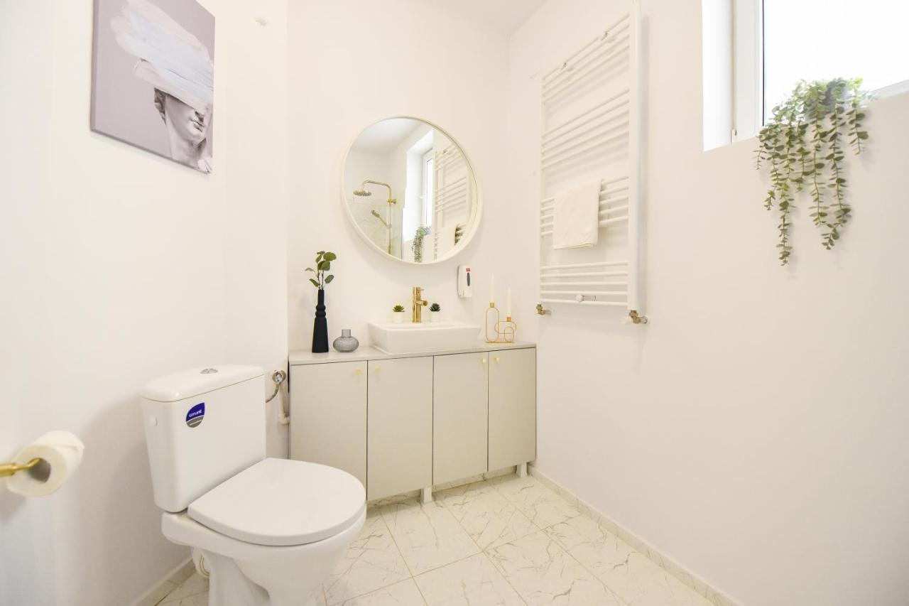 Modern Stay - Central Studios With Wall Projector Near Radisson Βουκουρέστι Εξωτερικό φωτογραφία