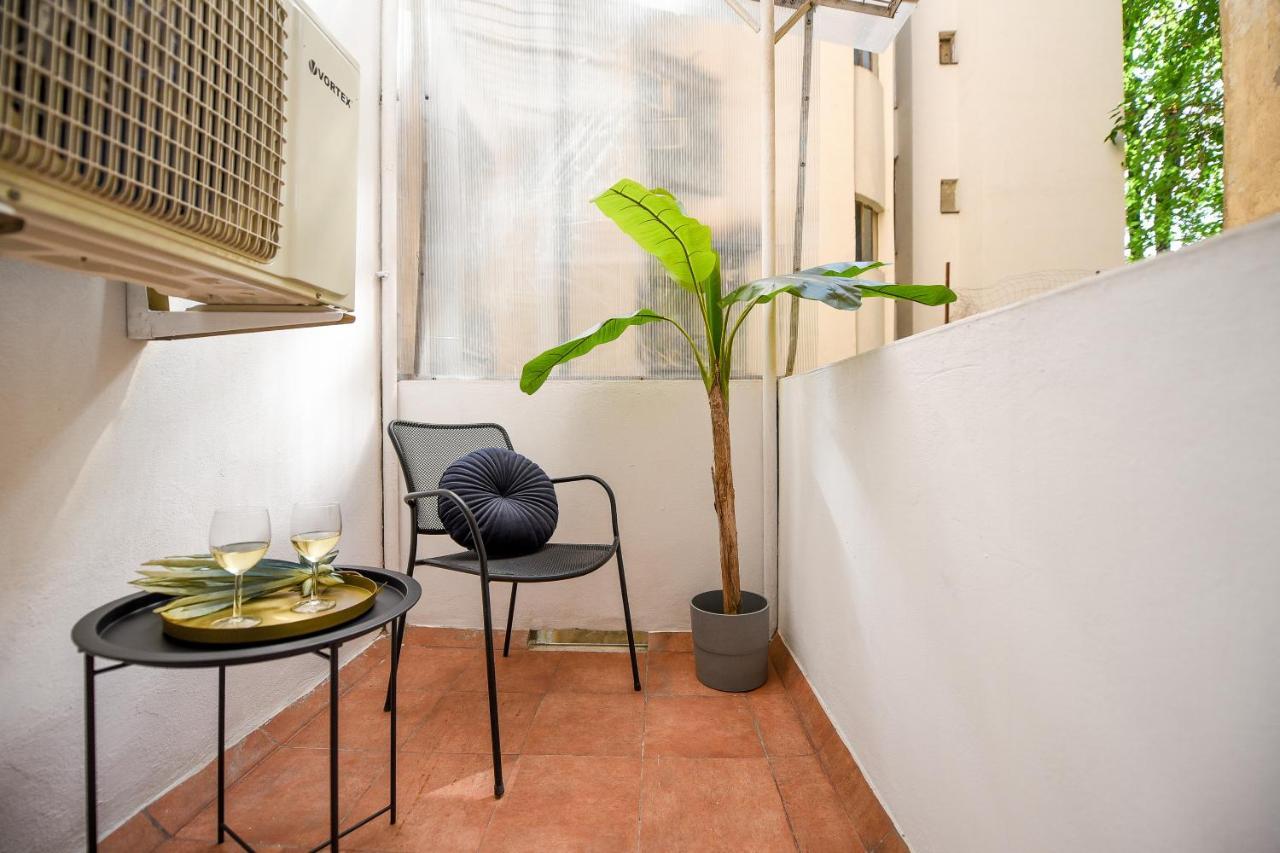 Modern Stay - Central Studios With Wall Projector Near Radisson Βουκουρέστι Εξωτερικό φωτογραφία
